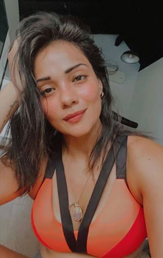 वर्कआउट करने गई एक्ट्रेस के पीछे पड़ गए 6 कुत्ते, फिर हुआ ये