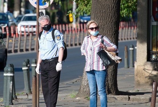 WHO की चेतावनी- मौसम बदलने से कमजोर नहीं होगा कोरोना, ये एक बड़ी लहर