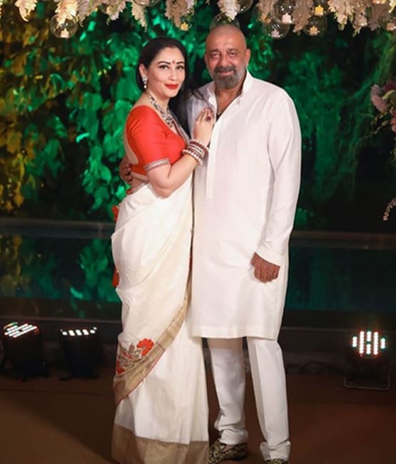 बर्थडे पर मान्यता को सता रही संजय दत्त की याद, बच्चों संग किया सेलिब्रेट