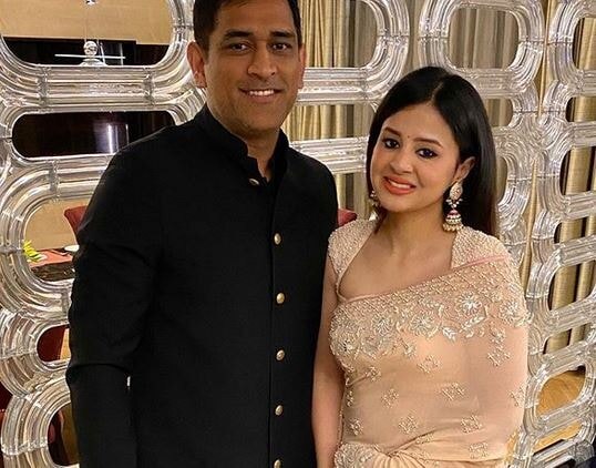 धोनी को वाइफ साक्षी ने ऐसे किया बर्थडे विश, शेयर की रोमांटिक पोस्ट