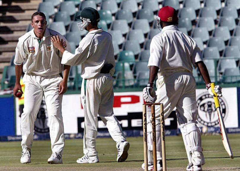 पहले खेला मैच, फिर शादी रचाने हेलिकॉप्टर से पहुंचा था ये क्रिकेटर