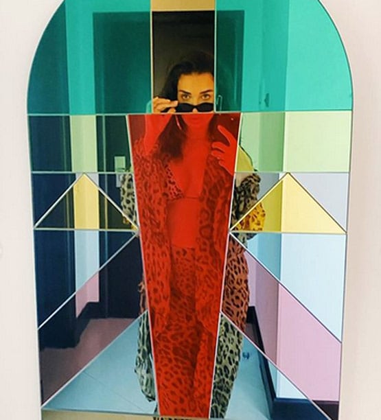 मंगेतर संग इटली में वैकेशन पर एमी जैक्सन, तस्वीरों में दिखा बोल्ड अंदाज