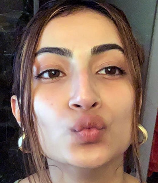 नो मेकअप लुक में भी स्टनिंग लगीं श्वेता तिवारी की बेटी, फैंस बोले- सुपरमॉडल