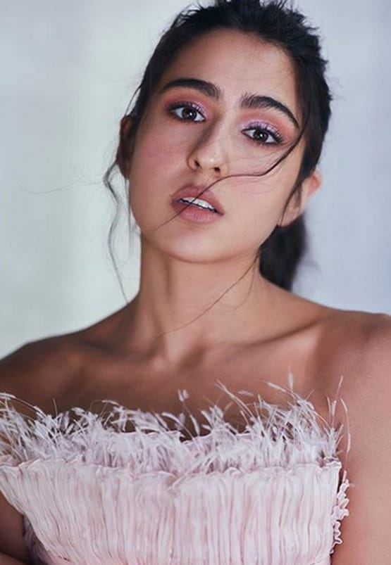 जब ट्रोल्स के निशाने पर आईं मुस्ल‍िम एक्ट्रेस, पहनावे पर मचा बवाल