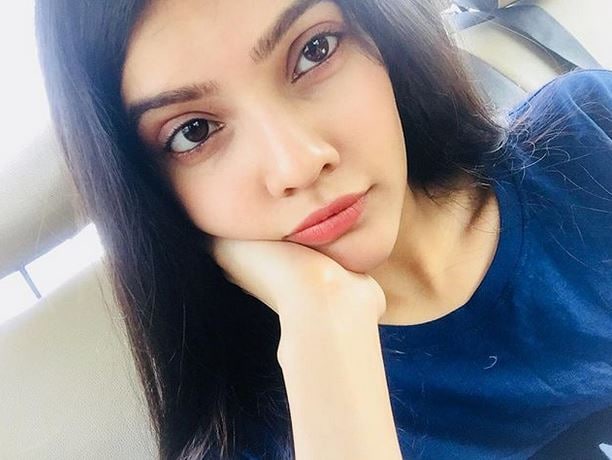 वाइफ के साथ हसीन पल बिता रहा ये क्रिकेटर, ऐसे किया बर्थडे विश