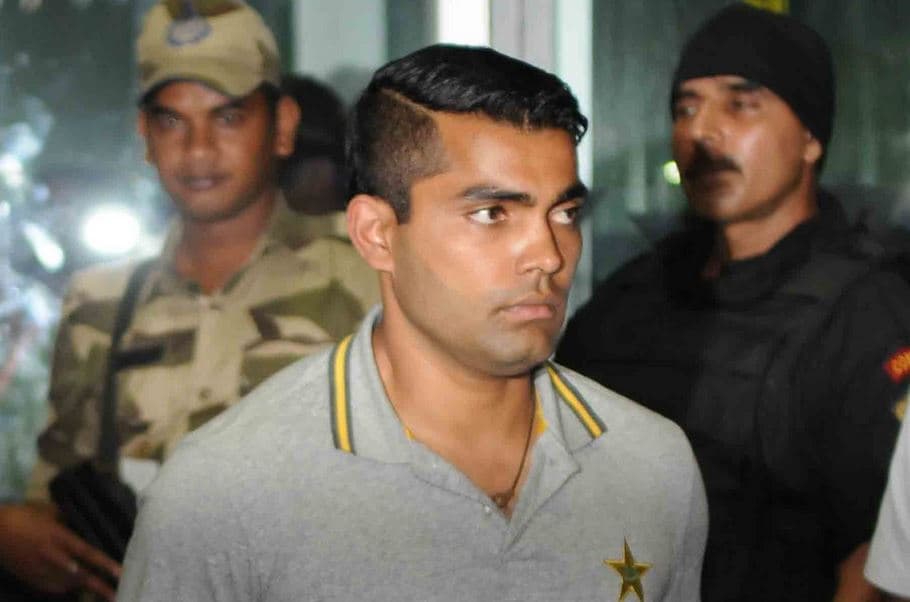 PAK बल्लेबाज उमर अकमल को राहत, घटाया गया 3 साल का बैन