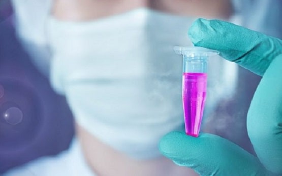 क्या रूस ने सबसे पहले बना ली कोरोना की वैक्सीन, UK-चीन रह गए पीछे?