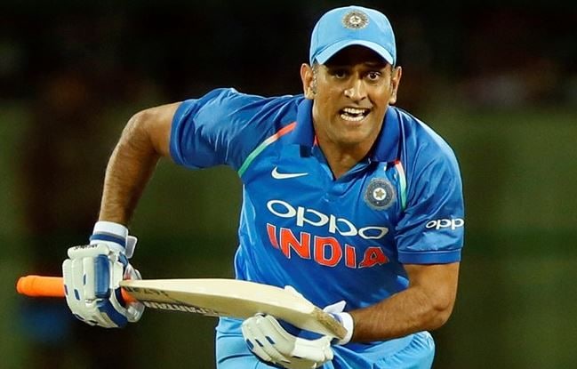 गांगुली ने धोनी को माना खतरनाक, कहा- इस नंबर पर करें बैटिंग