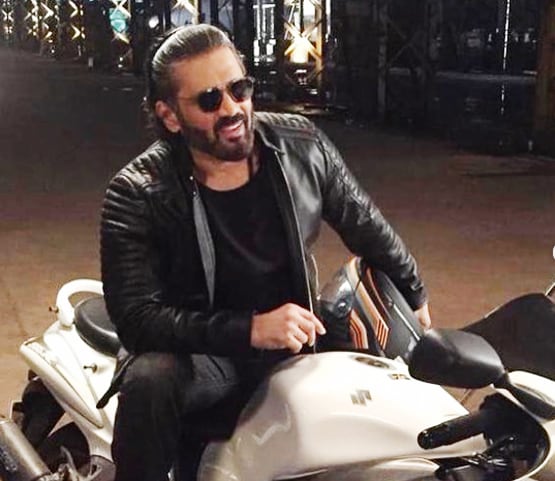 अनिल कपूर से सुनील शेट्टी तक, 50 पार भी फिट हैं ये बॉलीवुड एक्टर