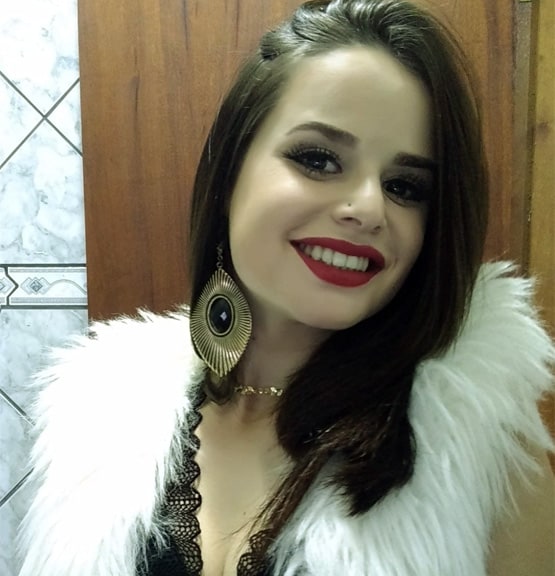 जुड़वा बच्चों को जन्म देने के बाद कोरोना संक्रमित महिला की मौत