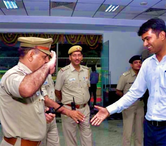 IAS होकर रखा एक्टिंग में कदम, हुए पॉपुलर, जानें- कैसे मिला था मौका