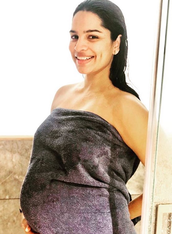 कुमकुम भाग्य फेम एक्ट्रेस ने शेयर की नन्ही बेटी के पैरों की क्यूट तस्वीरें