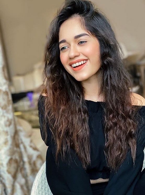 छोटे पर्दे की बड़ी स्टार हैं ये एक्ट्रेस, कम उम्र में हासिल किया बड़ा मुकाम