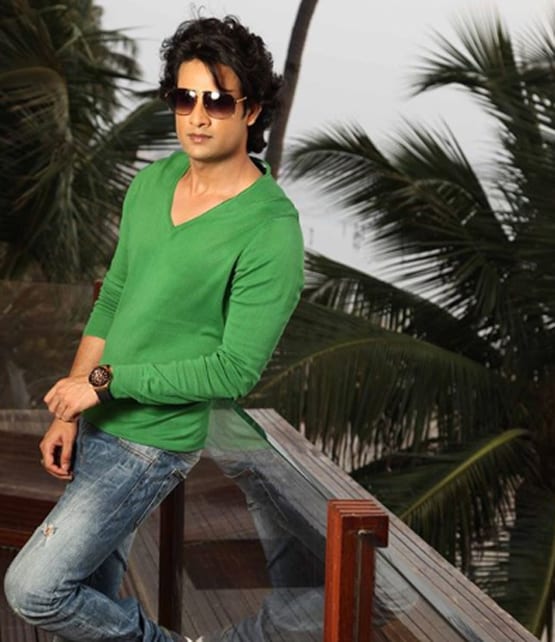 कोरोना पॉजिटिव पत्नी की हालत हुई गंभीर, ये सुन सारी रात रोते रहे TV एक्टर