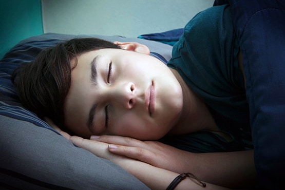 देर रात तक जगने वालों में इस बीमारी का खतरा ज्यादा, सुधार लें ये आदत