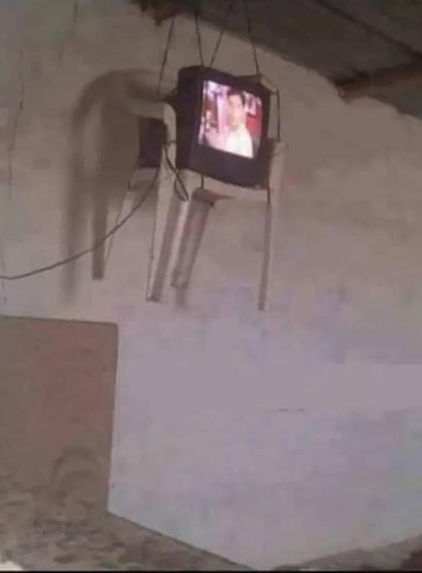 पानी की टंकी को बना दिया टॉयलेट, ये मजेदार जुगाड़ देख होंगे हैरान