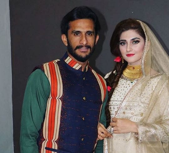 भारतीय लड़की से हुई इस PAK गेंदबाज की शादी, कोहली की फैन हैं वाइफ