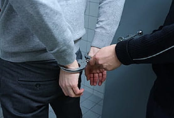 यीशु के नाम पर फ्लाइट में हंगामा, यात्रियों को दी जान से मारने की धमकी