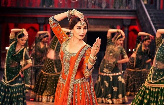 सरोज खान की बेस्ट स्टूडेंट थीं माधुरी, मास्टरजी ने बनाया धक-धक गर्ल को डांसिंग दीवा