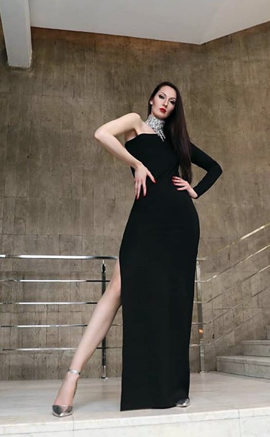 ये हैं दुनिया की सबसे लंबी रूसी मॉडल, इनके आगे अच्छे कद वाले हीरो भी फेल