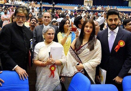 देशभर में पूजा और प्रार्थना, अमिताभ जल्द तोड़ें कोरोना की जंजीर