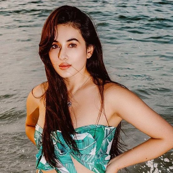 नेपाली सिनेमा की कटरीना-प्रियंका हैं ये एक्ट्रेसेज, चर्चा में ग्लैमरस लुक