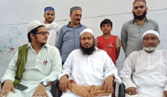 ताजमहल की इस शाही मस्जिद के इमाम को मिलते हैं रोज सिर्फ 50 पैसे