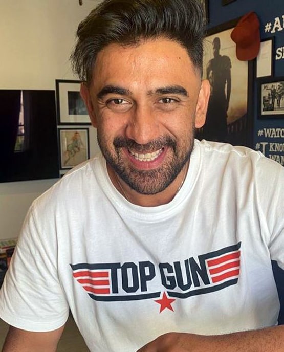 16 की उम्र में घर से भागे, नौकर-गार्ड बने, फिर यूं पाया अमित साध ने मुकाम