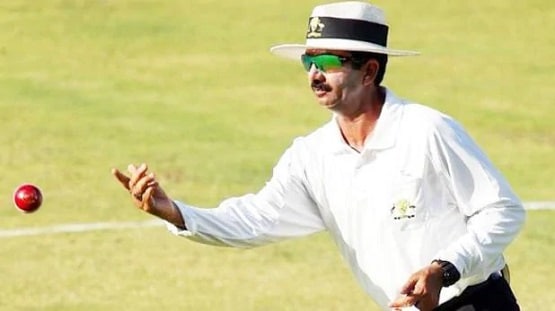 गांव तक ICC अंपायर ने पहुंचाया इंटरनेट, पेड़ पर चढ़कर करते थे बात