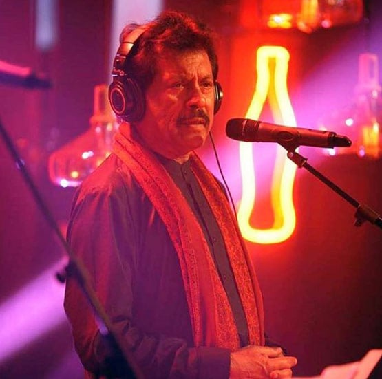 वो पाकिस्तानी सिंगर, जिसके गाने सुन प्यार में मिली बेवफाई को भुलाना हुआ आसान