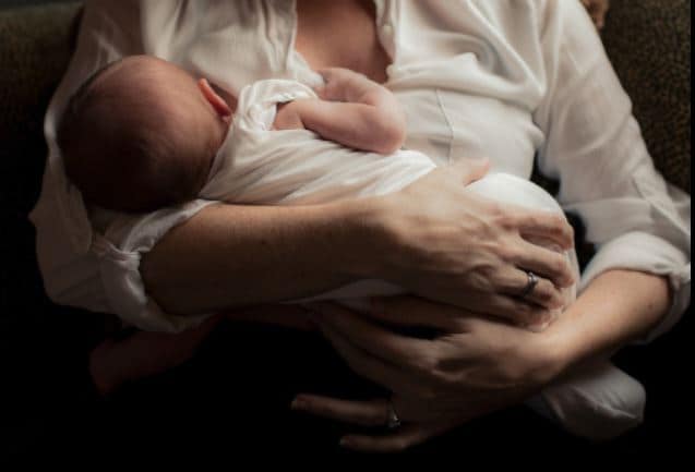 रोती हुई बेटी को नहीं पिलाया दूध तो पति ने कर दी पत्नी की हत्या