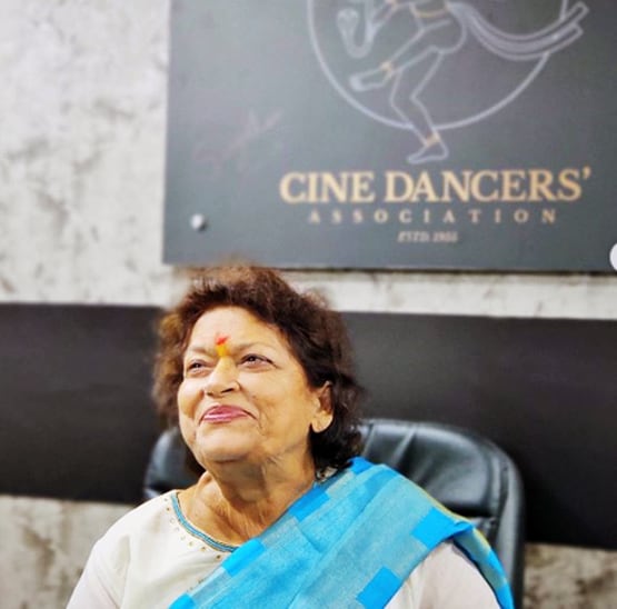 मुंबई की चॉल में बीता था सरोज खान का बचपन, एक डॉक्टर की मदद से मिला काम