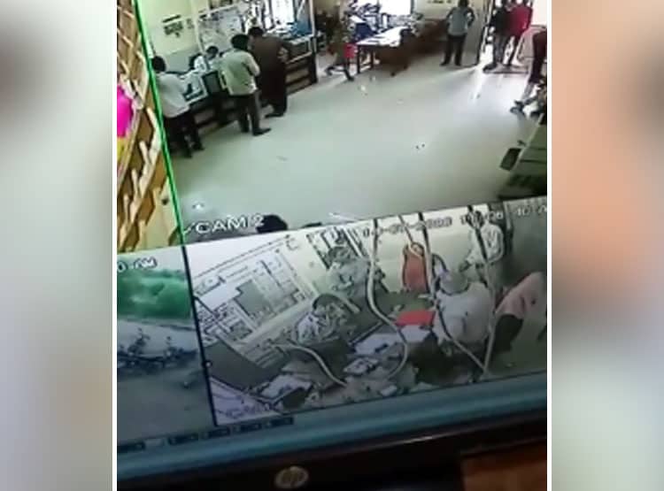 12 साल के बच्चे की करामात, 10 सेकंड में उड़ाए 10 लाख रुपये