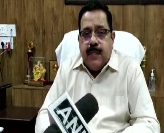 यूपी में क्वारनटीन सेंटर की छत से कूदा कोरोना संदिग्ध, हुई मौत