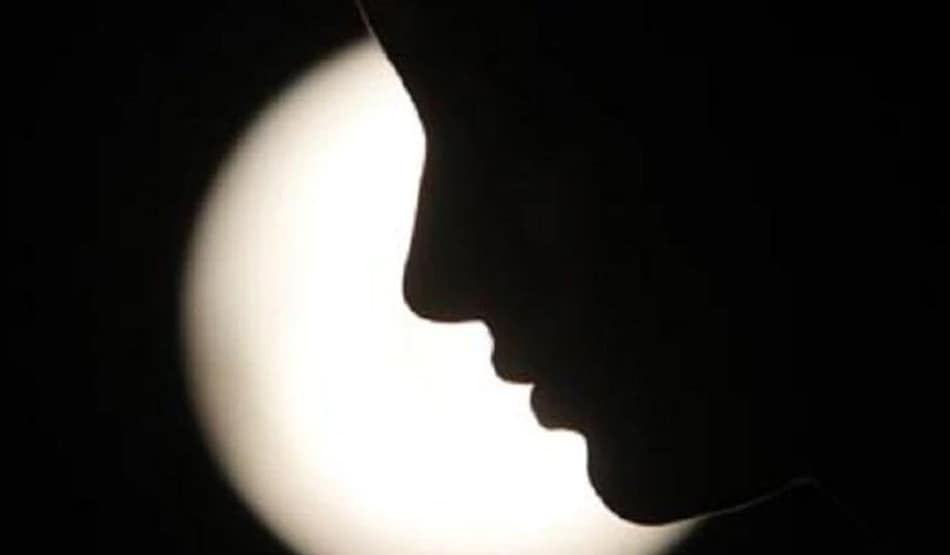 प्रेमिका को मनाने को फांसी का नाटक कर रहा था प्रेमी, हाथ फिसला और...