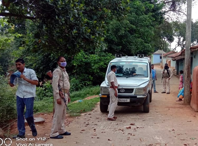 तीन दिन से शव के साथ रह रहा था परिवार, बदबू फैली तो खुला राज