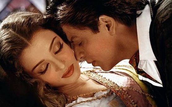 देवदास: 30 किलो का लहंगा पहन माधुरी ने किया डांस, दिलचस्प है ये किस्से