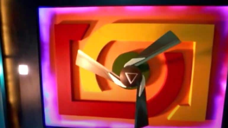 शौक बड़ी चीज है...कैमरे के आकार का घर, बेटों का नाम कैनन और निकॉन