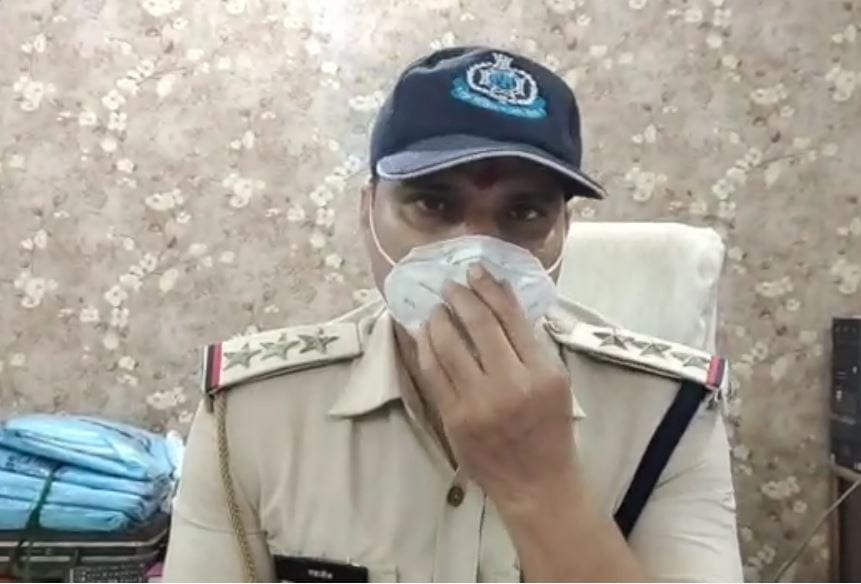 हॉस्टल में घुसकर ब्लेड से काट जाता था लड़कियों के कपड़े, अरेस्ट