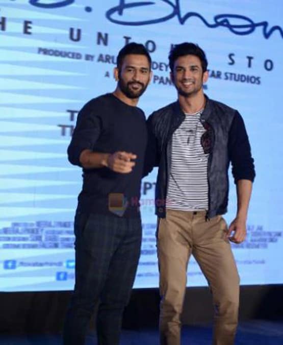 धोनी संग गहरा था सुशांत का रिश्ता, तस्वीरों में देखें स्पेशल बॉन्डिंग