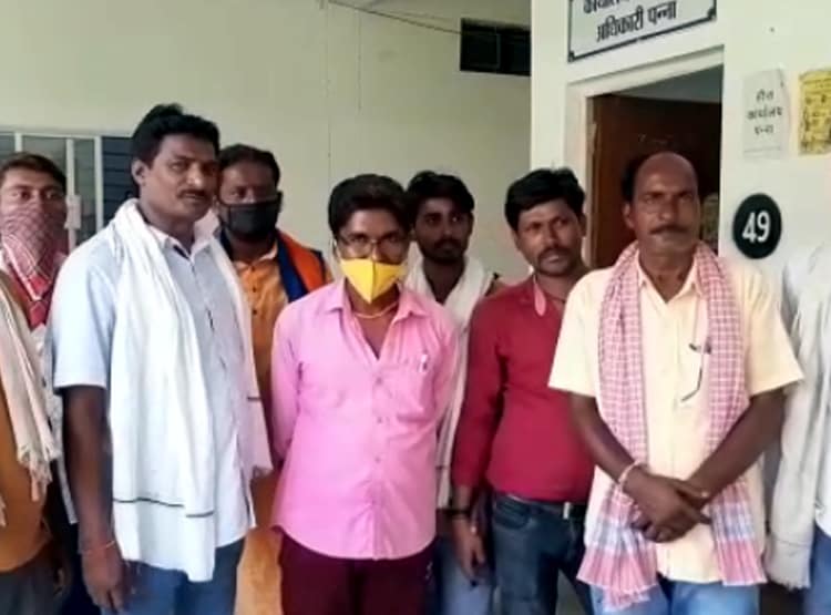 एक ठोकर में मिला 50 लाख का हीरा, रातोरात बदली मजदूर की किस्मत