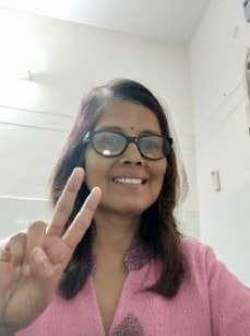 मालकिन की अर्थी देख चौथी मंजिल से कूदा पालतू कुत्ता, गई जान