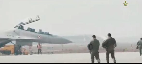 चीनी सरहद पर कैसी है तैयारी, फॉरवर्ड बेस से Exclusive तस्वीरें