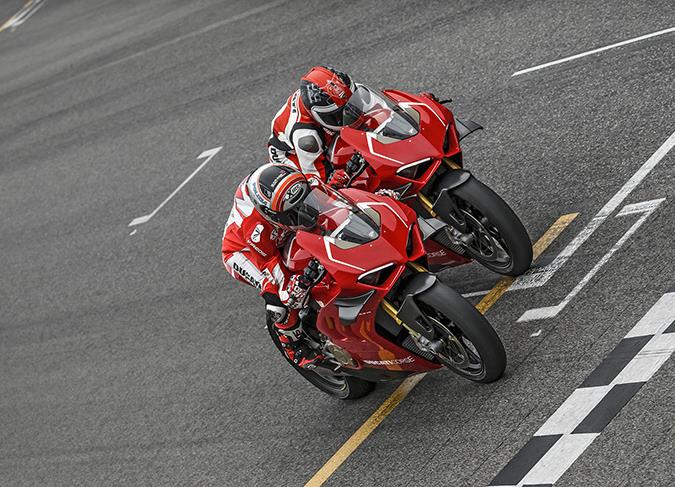 Ducati की इस नई बाइक की भारत में बुकिंग शुरू, लुक है बेहद दमदार