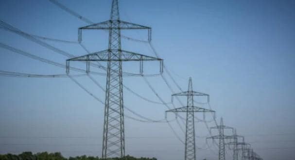 बिजली की खपत में आएगी भारी गिरावट, लॉकडाउन समेत ये तीन कारण