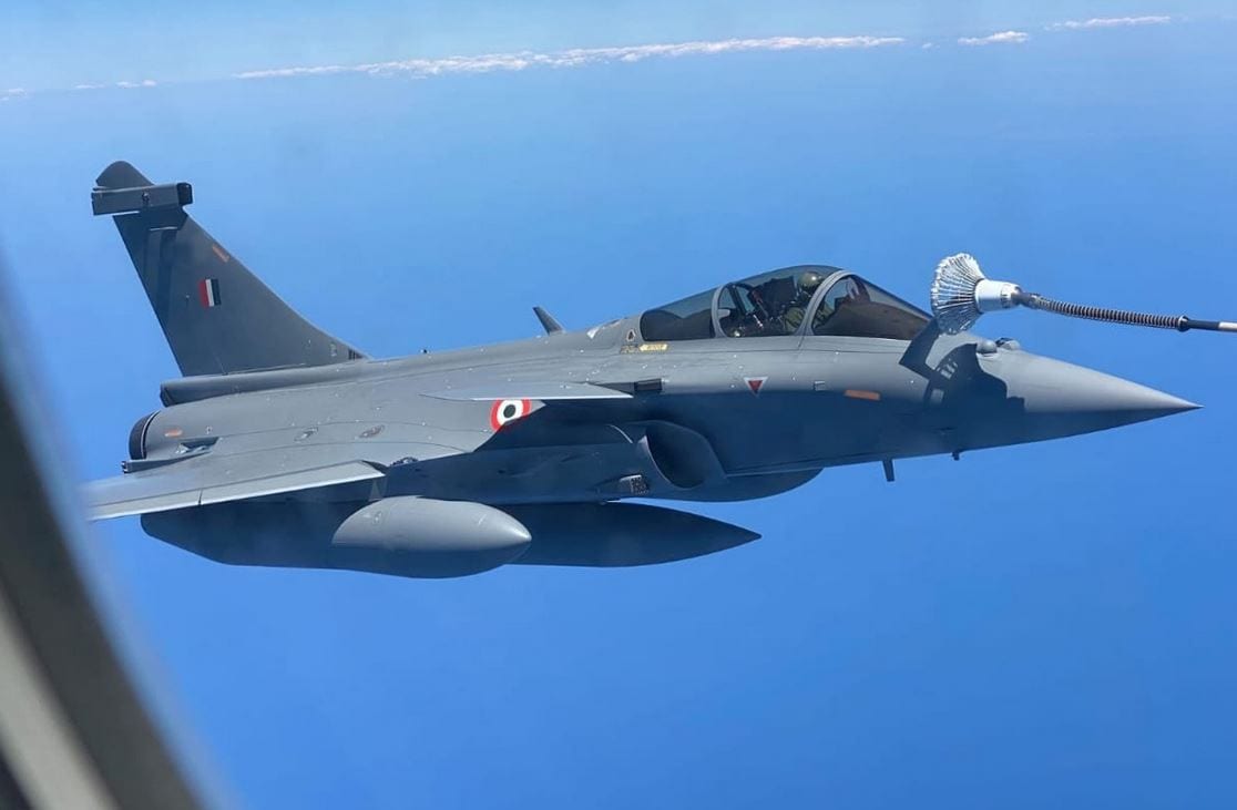 वो शूरवीर जिन्होंने 7000 किमी की यात्रा कर राफेल को पहुंचाया भारत