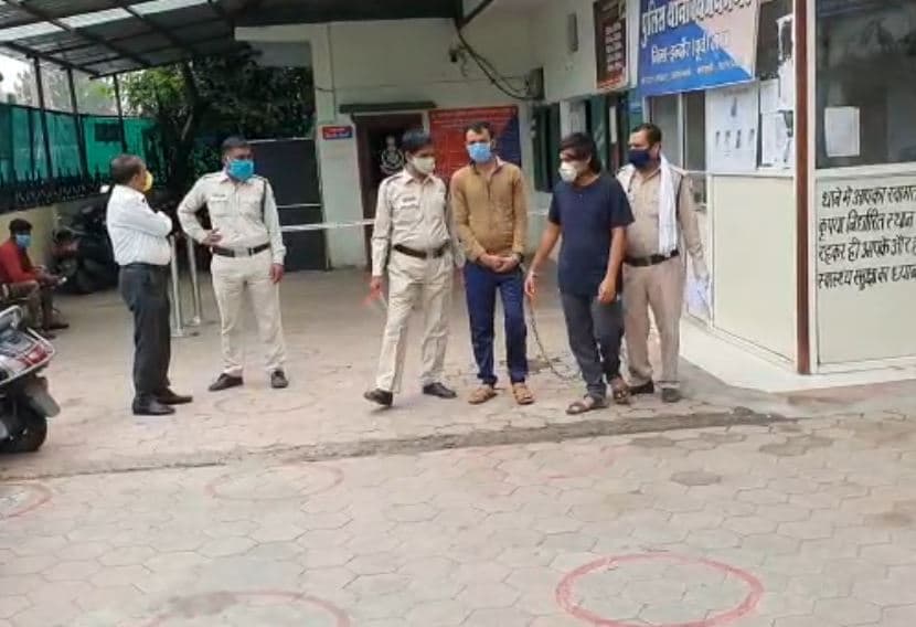 हॉस्टल में घुसकर ब्लेड से काट जाता था लड़कियों के कपड़े, अरेस्ट