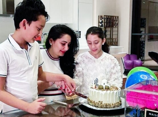 बर्थडे पर मान्यता को सता रही संजय दत्त की याद, बच्चों संग किया सेलिब्रेट