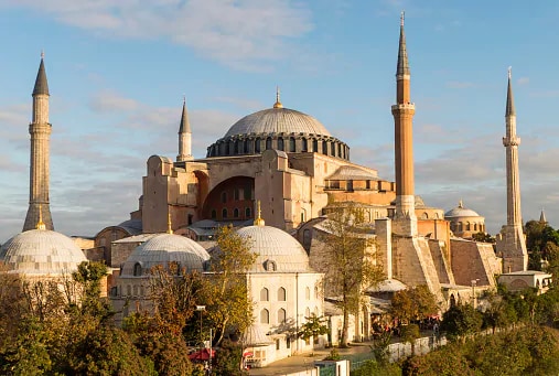 तुर्की के म्यूजियम को मस्जिद में बदलने पर विवाद, अब पोप ने दिया बयान