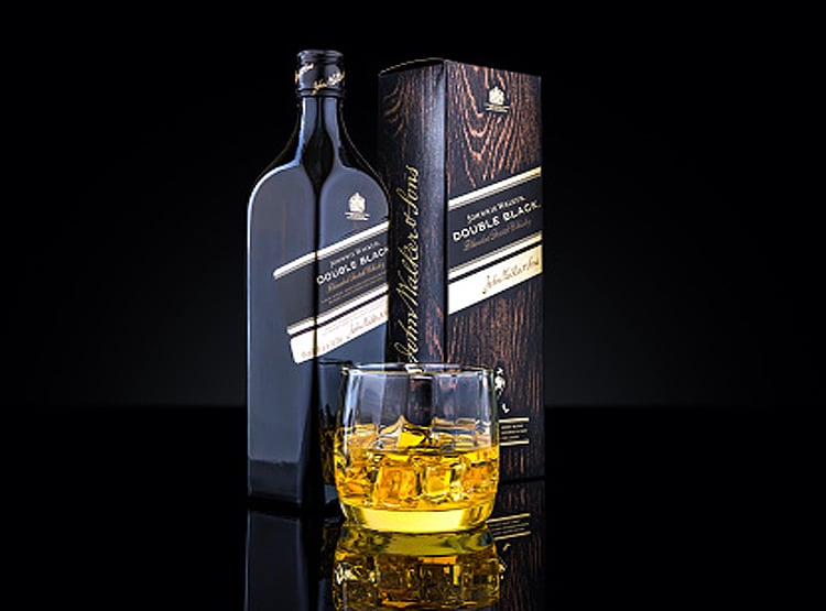 अगले साल से कागज की बोतल में आएगा स्कॉच का ये फेमस ब्रांड